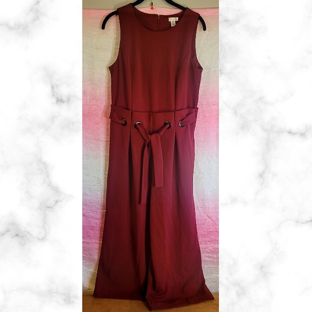 Spense maroon romper size small